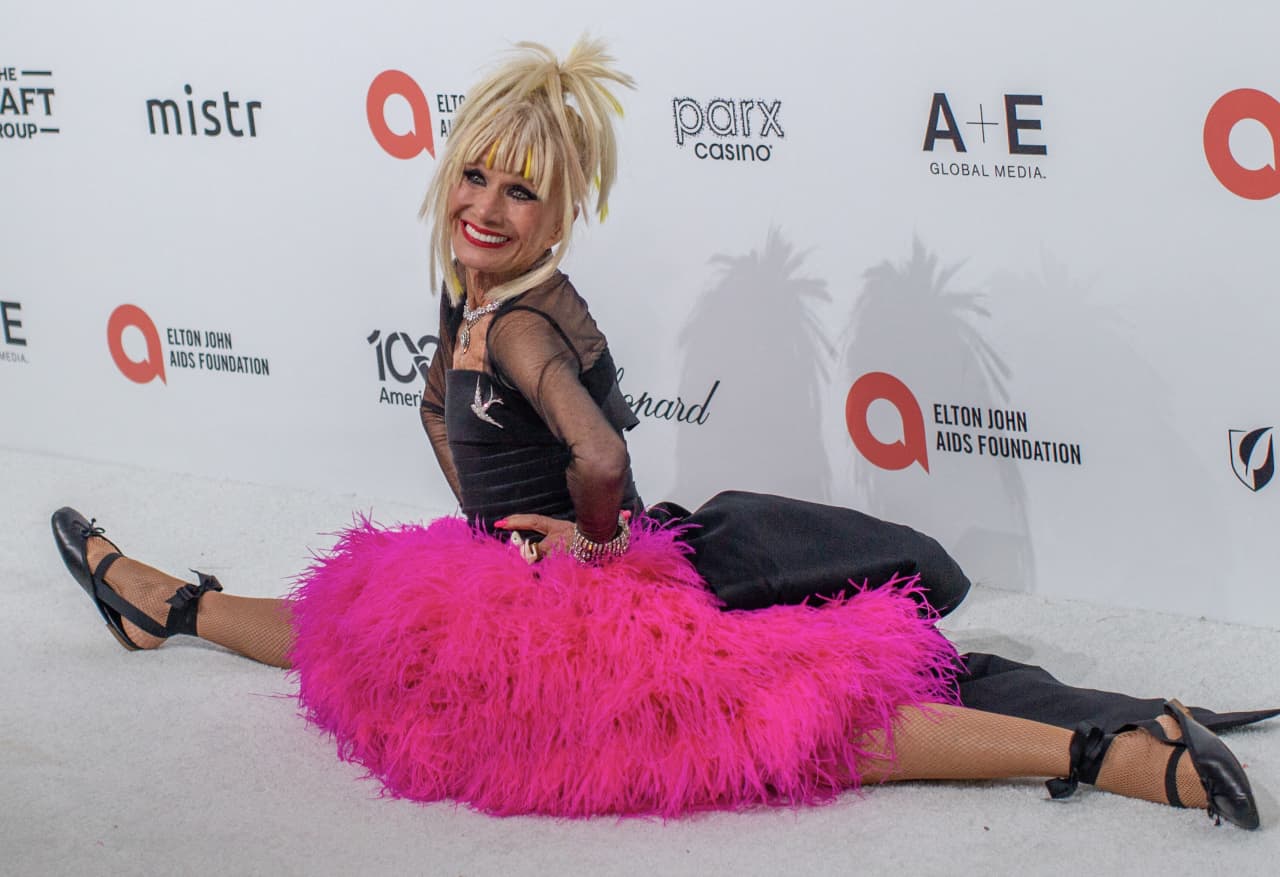 Designer Betsey Johnson takes $7 million SoCal home off the market — Dallas Business news