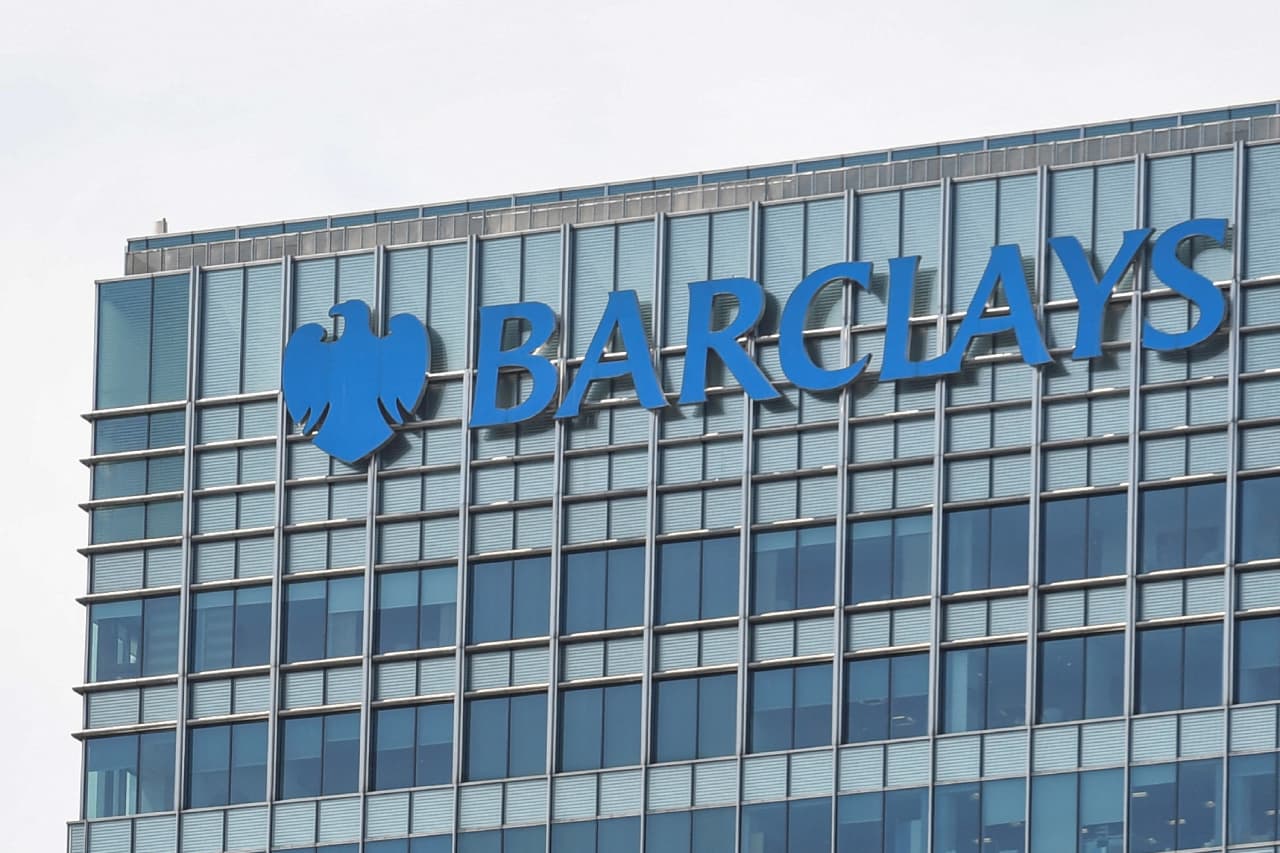 Why a global bank is slashing thousands of jobs — and what the Fed says about AI replacing workers — MarketWatch, Dallas Technology news