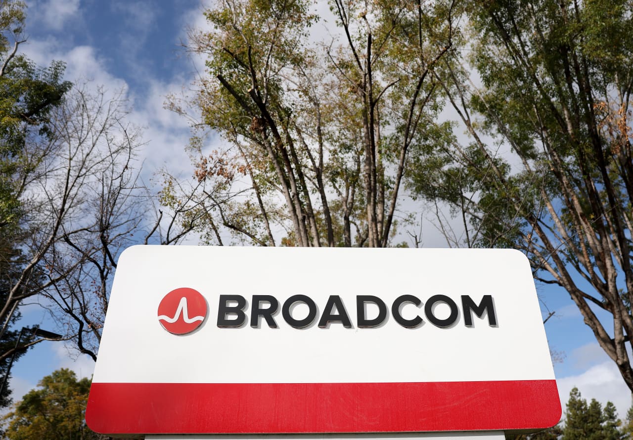 How Broadcom’s stock can surge and overcome ‘the biggest dislocation in the market’ — Dallas Business news
