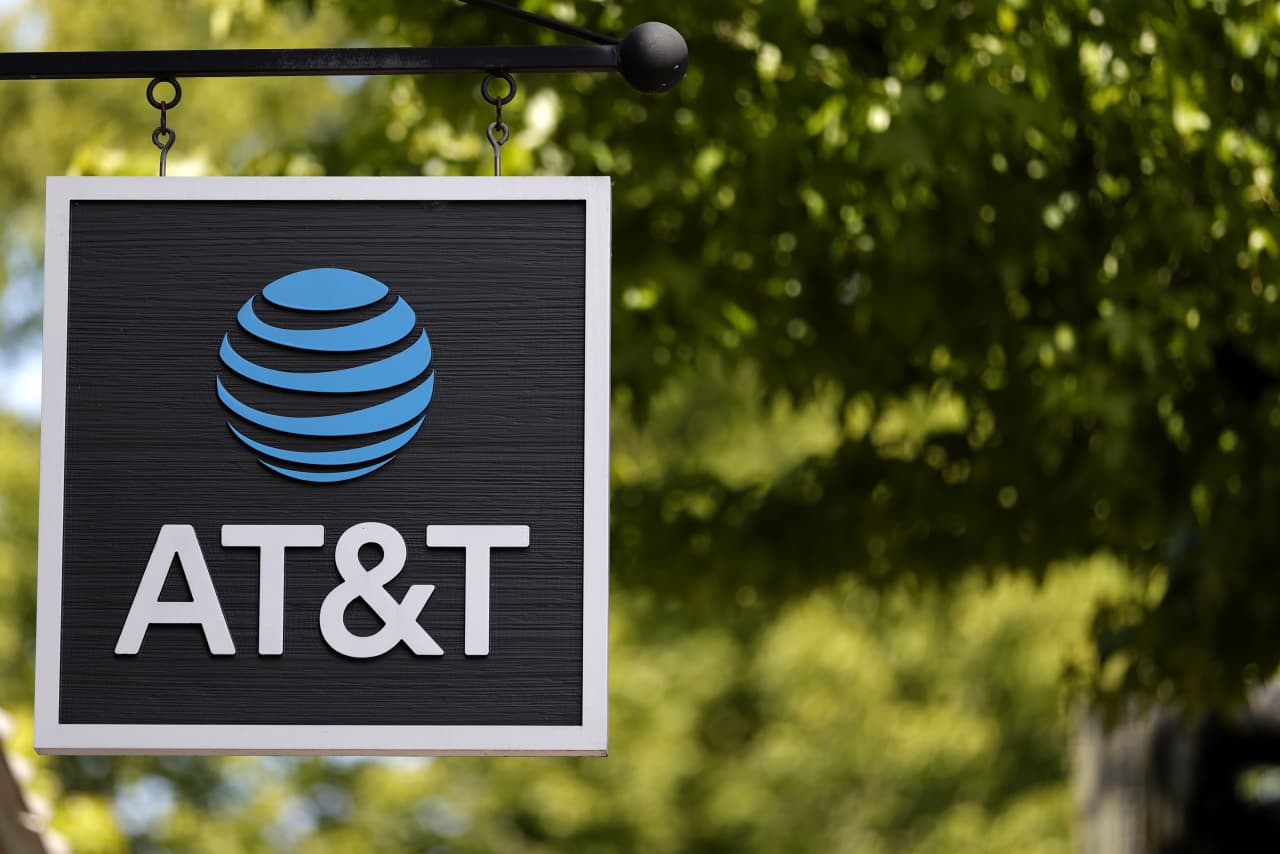 AT&T shrugs off SpaceX fears with its own large haul of new internet subscribers — MarketWatch, Dallas Business news