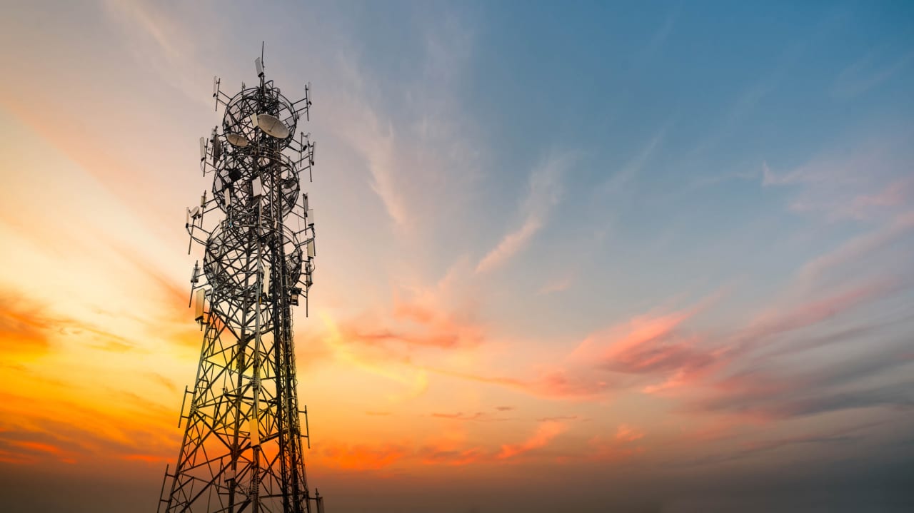The mobile ambitions of SpaceX see telecom stocks get hit again. What the latest developments mean. — MarketWatch, Dallas Business news